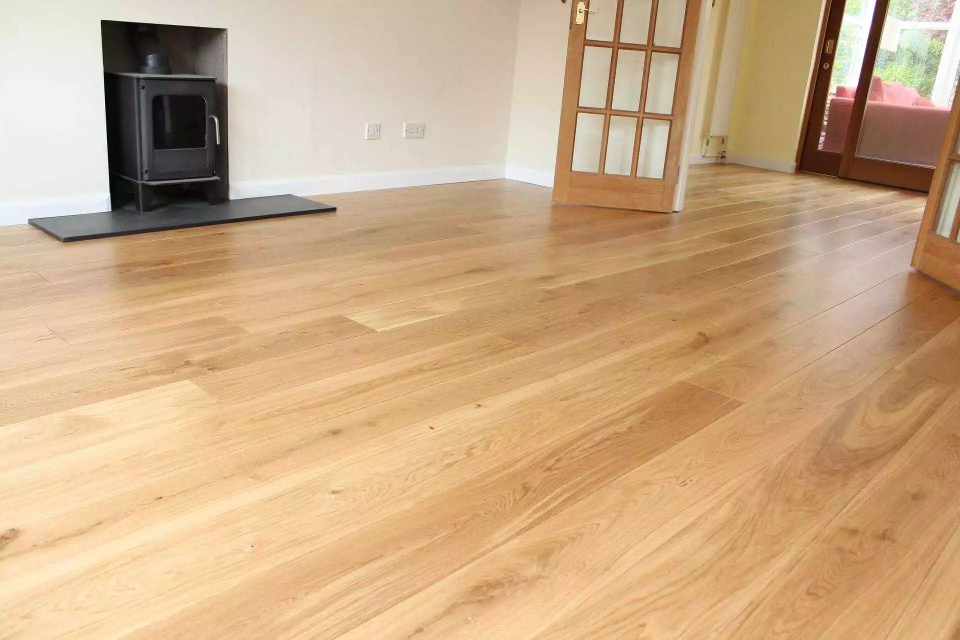 Selection varnished oak - Image 0