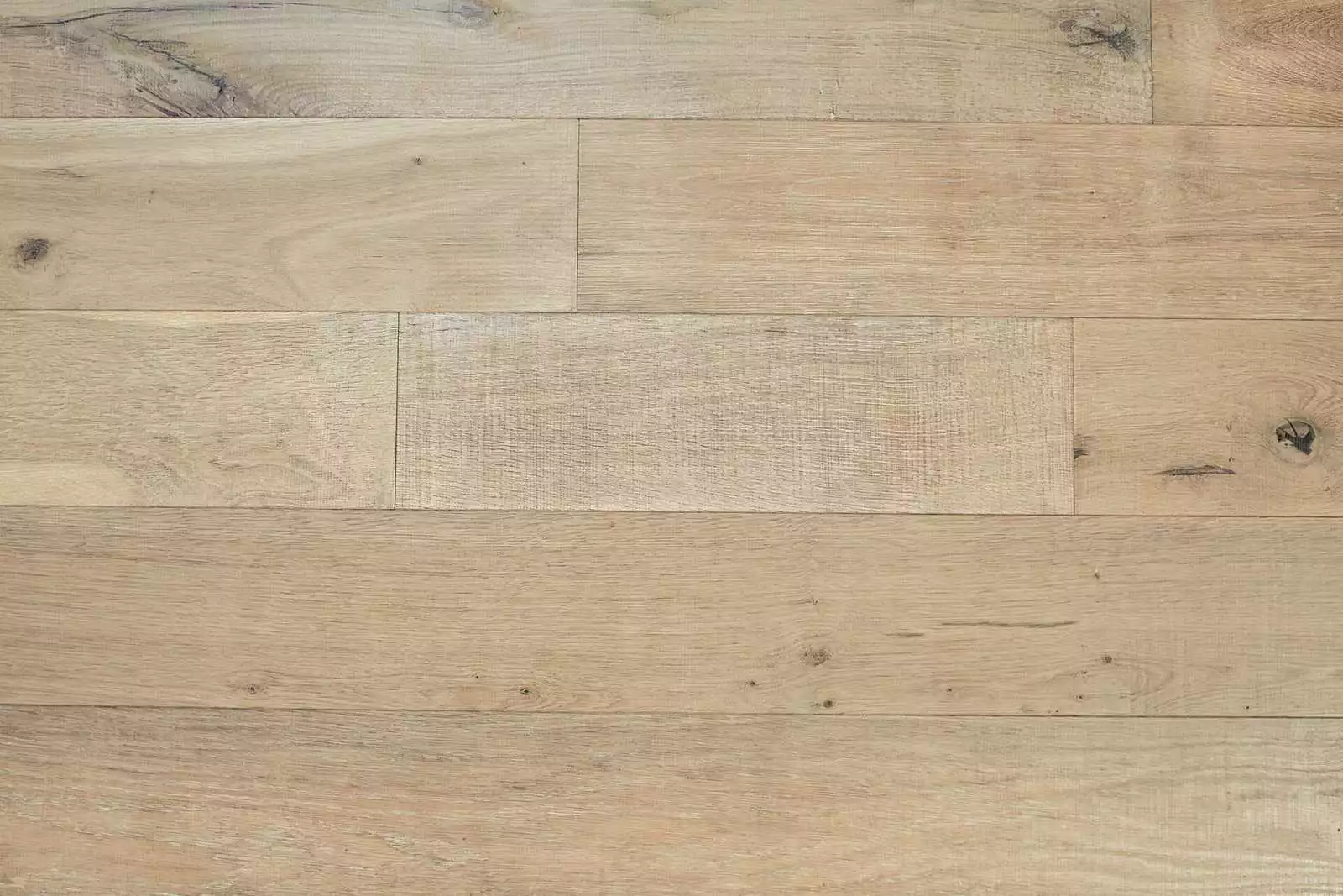 Ficelle Varnished