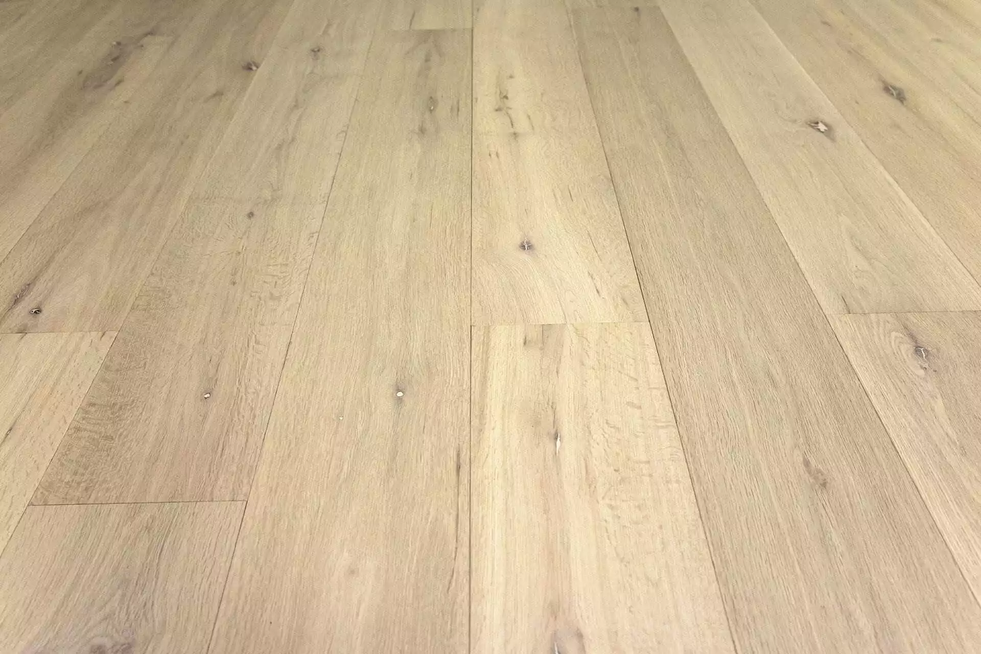 oilED INVISIBLE AUTHENTIC - Image 3