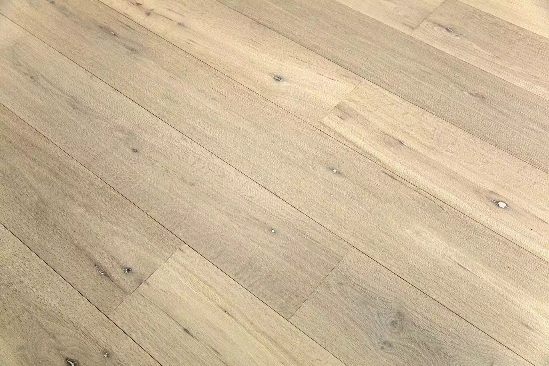 oilED INVISIBLE AUTHENTIC - Image 4