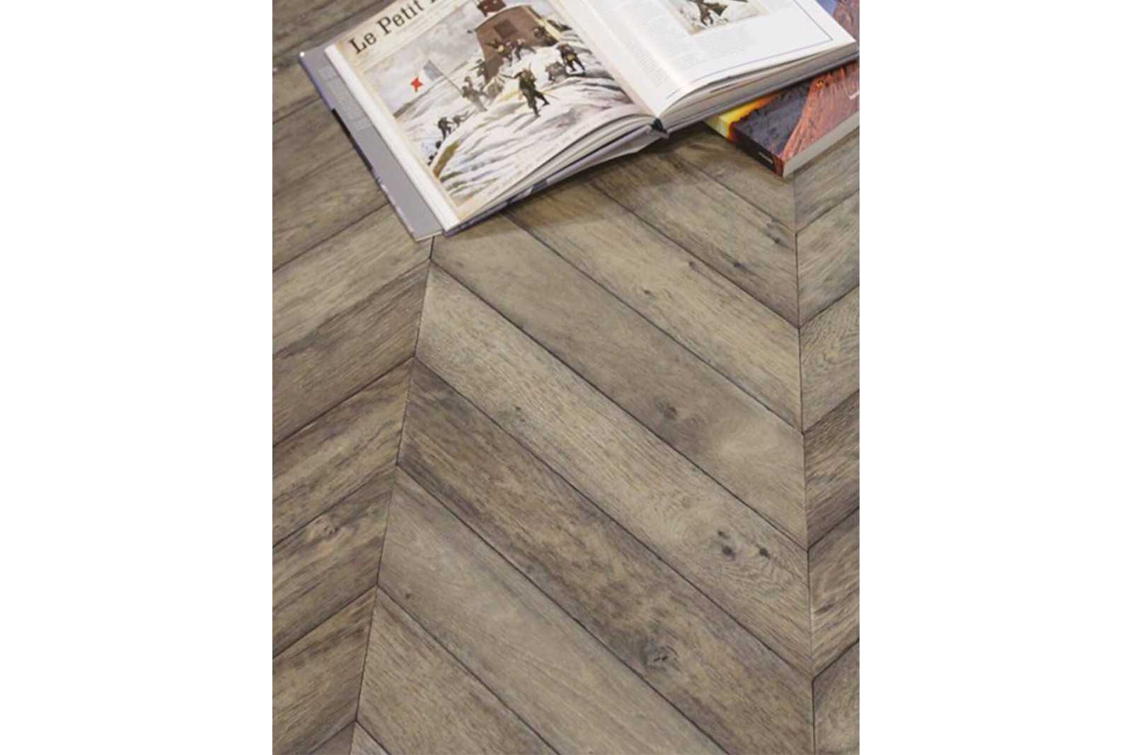 Parquet massif chêne Point de hongrie vieilli - PA801, parquet massif pas cher