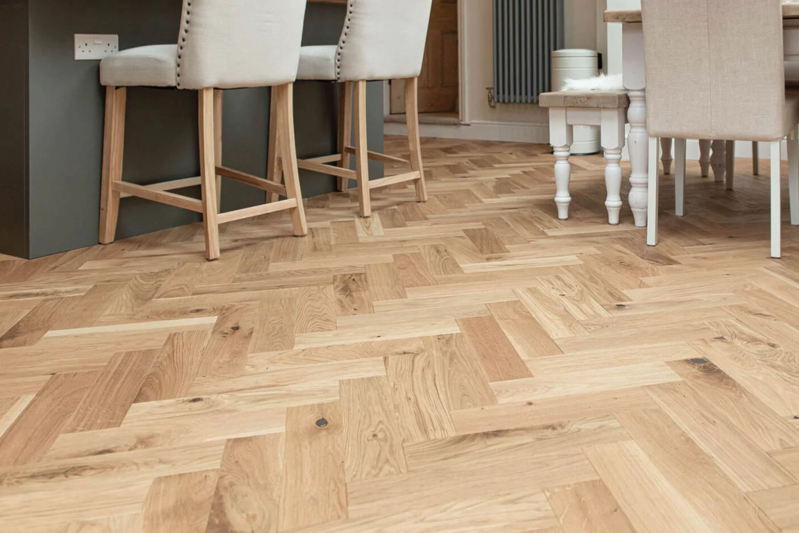 INVISIBLE VARNISHED COUNTRY SABLE HERRINGBONE - Image 2