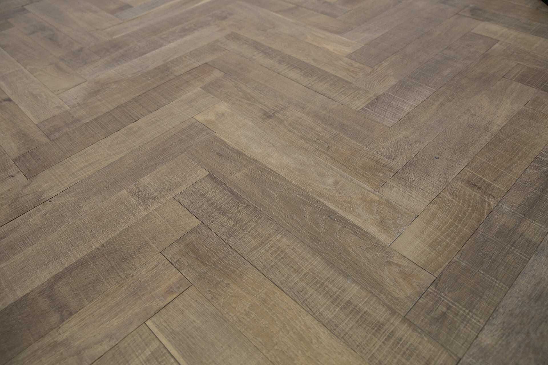 WHITE OILED ECOLOGICAL HERRINGBONE - Image 9